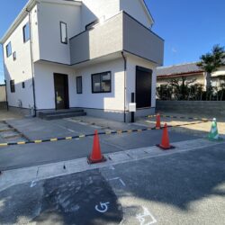 2台並列駐車可能外観