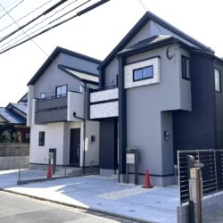 右側が1号棟です外観