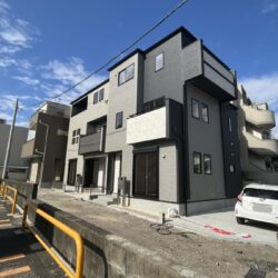 真ん中が2号棟です外観