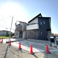 奥が1号棟です外観