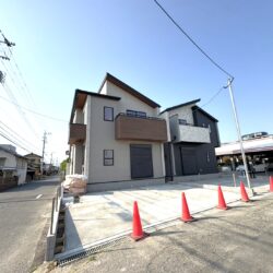 手前が1号棟です外観